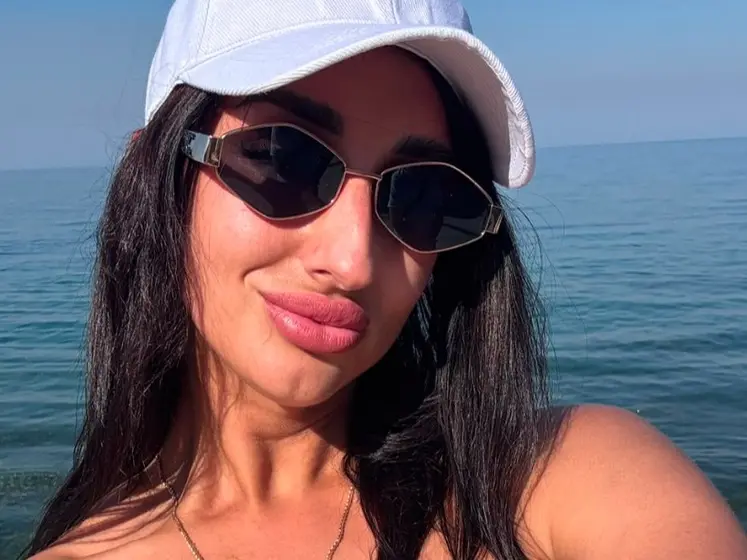 Adelina31 Live Webcam