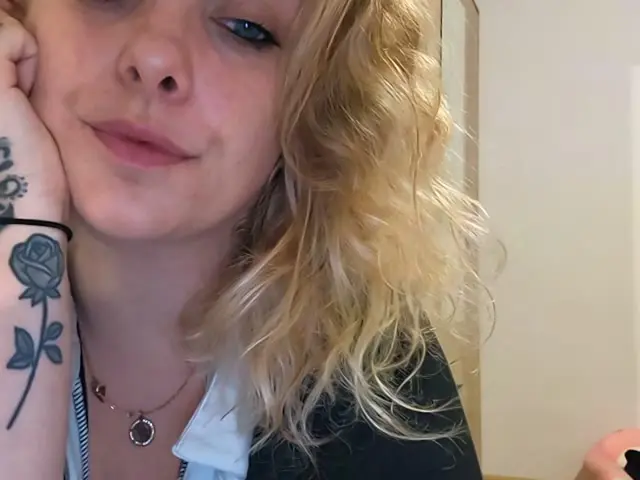 hiddenrose Live Webcam Profil