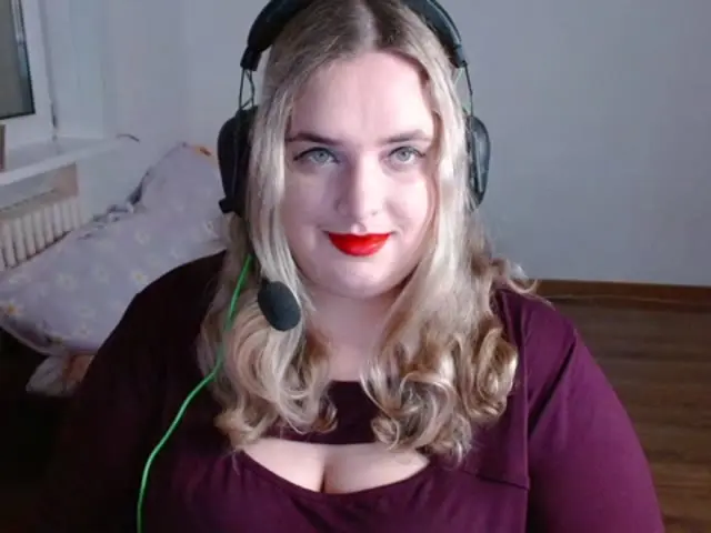 kitsuneaiko Live Webcam Profil